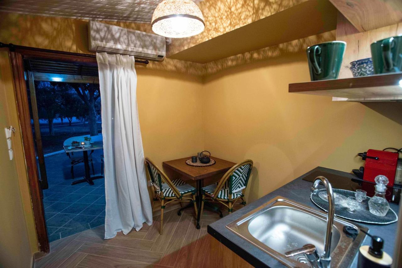 Krissaia Seaside Suites Galaxidi Exterior photo