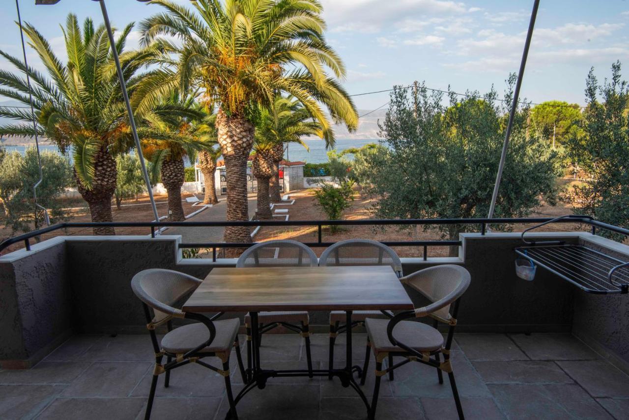 Krissaia Seaside Suites Galaxidi Exterior photo